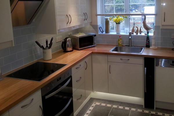 Detail of worktop and flooring